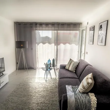 Modern 1-bed Near Croisette Palais - 1903 Apartament *
